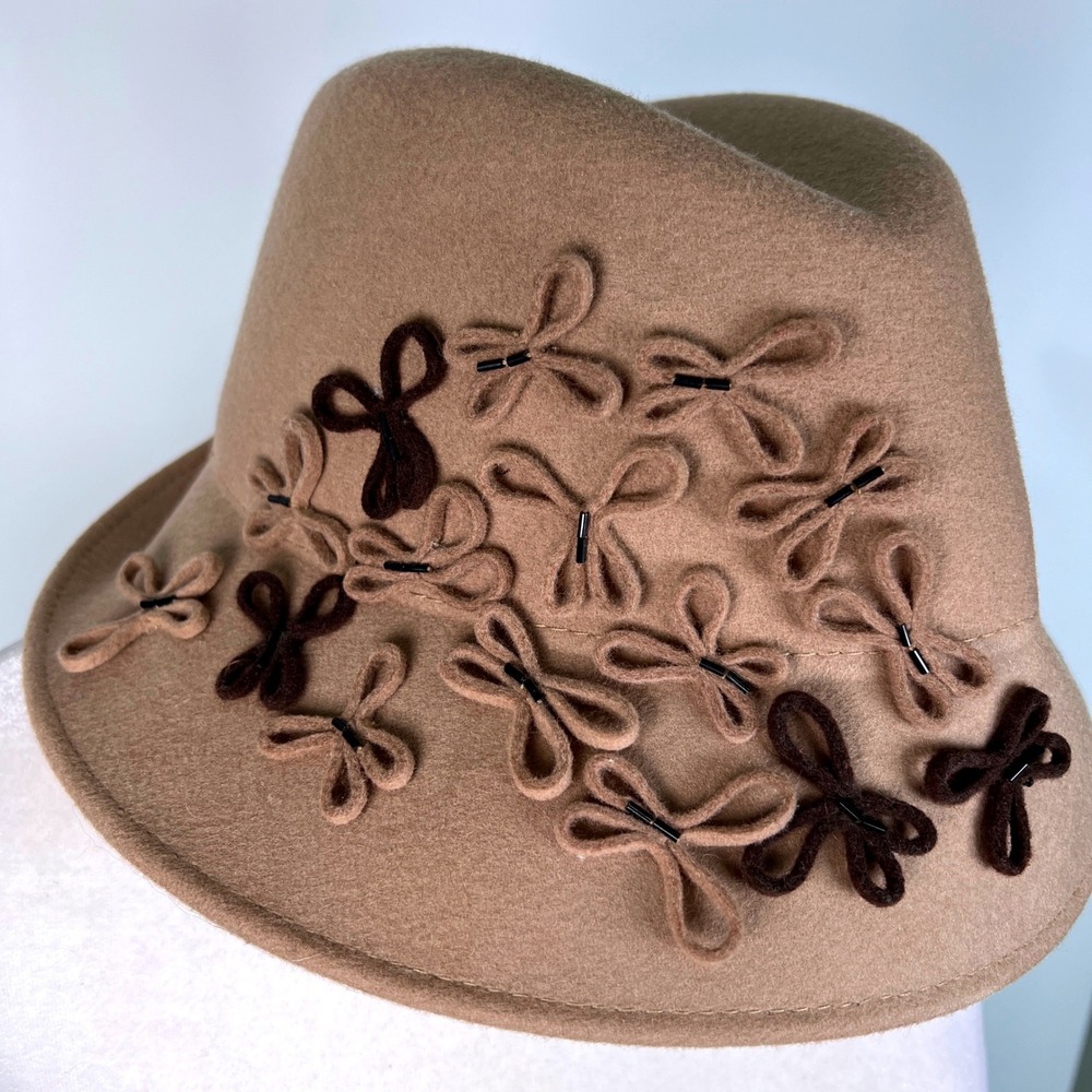 Vintage Style 100% Wool Felt Fedora Hat Camel Tan Butterfly Applique